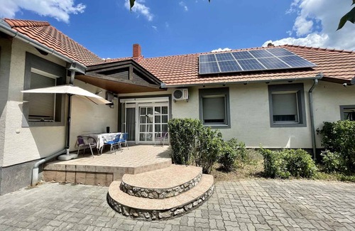 Keszthely Apartment | Holiday apartment only 300m from the beach with pool