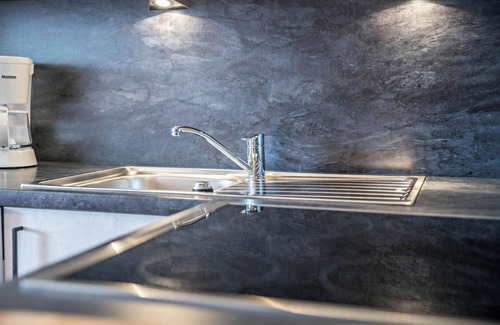 Maranza Apartment | Holiday Apartment "Residenz Condor Rosengarten" with Mountain View, Sauna, Wi-Fi & Garden