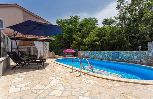 Dobrinj Apartment | Holiday Apartment Sanela With Private Swimming pool, Garden & BBQ