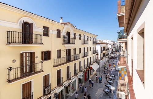 Ronda Apartment | Holiday Apartment “Sofía Ronda Center” with Terrace, Air Conditioning & Wi-Fi