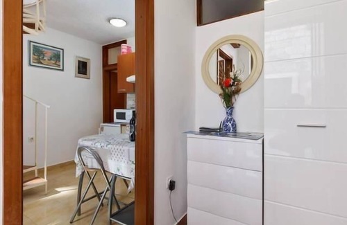 Split Apartment | Holiday apartment Split for 1 - 2 persons with 2 bedrooms - Row house