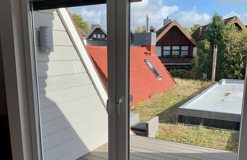 Altenholz-Klausdorf Apartment | Holiday Apartment "The Shaw House" with Shared Heated Pool, Shared Terrace & Wi-Fi