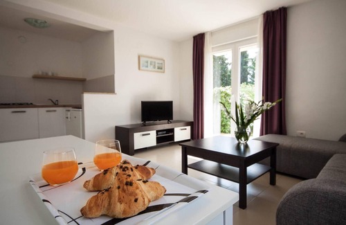 Monterol Apartment | Holiday apartment Umag for 1 - 4 persons with 2 bedrooms - Holiday apartment in one or multi-family