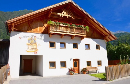 Umhausen Apartment | Holiday apartment Umhausen for 1 - 6 persons with 2 bedrooms - Holiday apartment in one or multi-fam