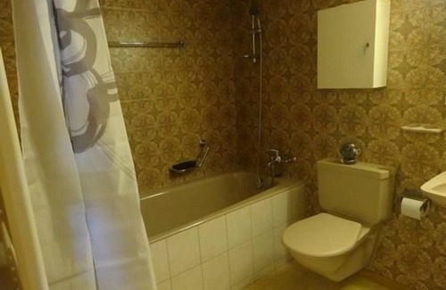 Kienersruti Other | Holiday apartment Uttigen for 1 - 4 persons with 1 bedroom - Farmhouse