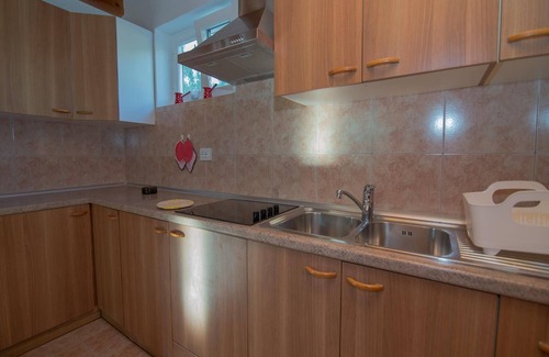 Veli Losinj Apartment | Holiday apartment Veli Losinj for 1 - 4 persons with 1 bedroom - Twin house