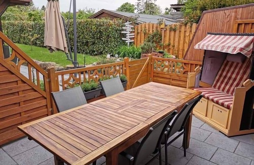 Varel Apartment | Holiday apartment Varel for 1 - 6 persons with 3 bedrooms - Holiday apartment in one or multi-family