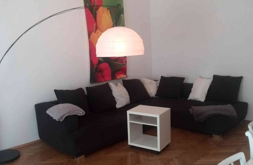 Himmelpfortgrund Apartment | Holiday apartment Vienna for 1 - 6 persons with 2 bedrooms - Holiday apartment in one or multi-famil