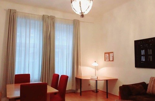 Himmelpfortgrund Apartment | Holiday apartment Vienna for 1 - 8 persons with 2 bedrooms - Holiday apartment in one or multi-famil