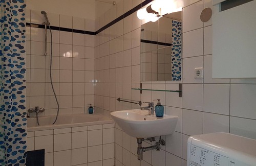 Himmelpfortgrund Apartment | Holiday apartment Vienna for 1 - 6 persons with 2 bedrooms - Holiday apartment in one or multi-famil