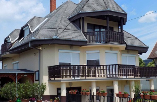 Gyenesdias Apartment | Holiday apartment with children's playground, sandpit and paddling pool