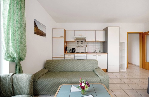 Thornich Apartment | Holiday Apartment 'Winnie Puuh' with Mountain View, Private Garden and Wi-Fi