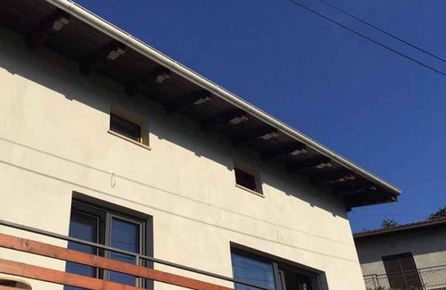 Bregi Apartment | Holiday apartment with balcony and sea view