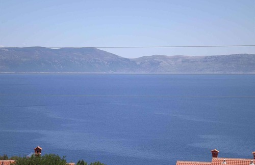 Ravni Apartment | Holiday apartment with 3 terraces and sea view