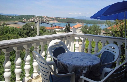 Soline Apartment | Holiday apartment with air conditioning and terrace with sea view