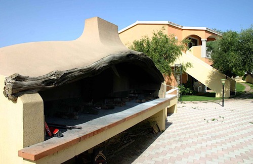 Badesi Apartment | Holiday apartment with air conditioning and community pool