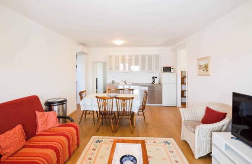 Vintijan Apartment | Holiday apartment with balcony and TV-SAT