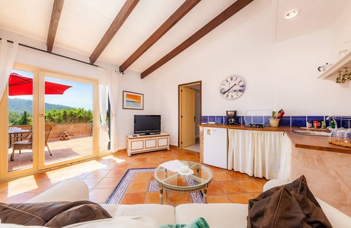 Son Macia Villa | Holiday Apartment "With Rooftop Terrace Panoramic View" with Mountain View, Shared Pool and Wi-Fi