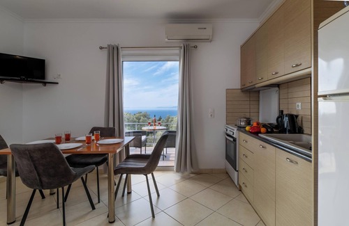 Tsoukaladhes Apartment | Holiday Apartment with Sea View 'Α' with Pool, Garden, Terrace & Wi-Fi