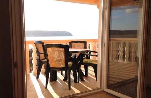 Rtina Apartment | Holiday apartment with air conditioning and sea view