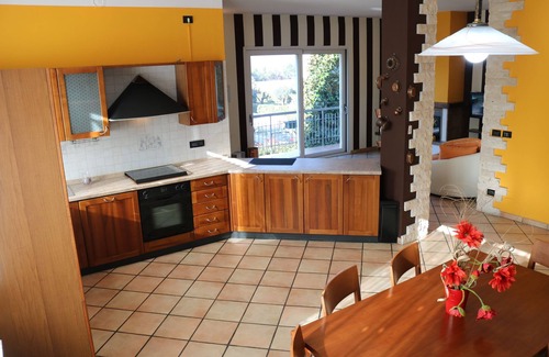 Montioni Apartment | Holiday apartment with large garden