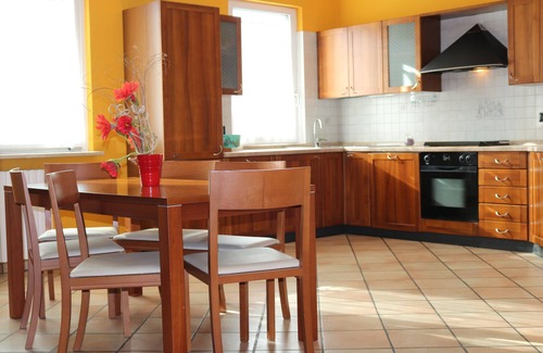 Montioni Apartment | Holiday apartment with large garden