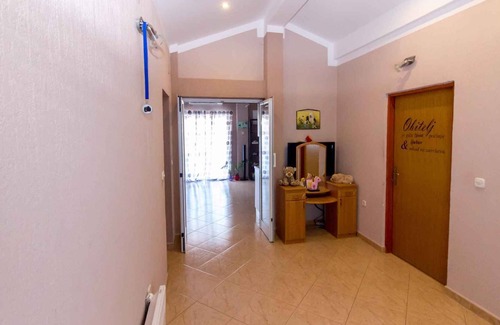 Suha Punta Apartment | Holiday apartment with Pool and Internet