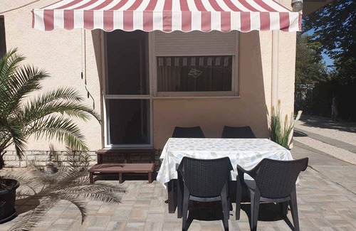 Siofok Aranypart Apartment | Holiday apartment with terrace and close to the beach