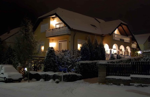 Heviz Apartment | Holiday apartment with terrace, wifi and air conditioning