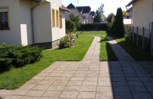 Buk Apartment | Holiday apartment with terrace and garden