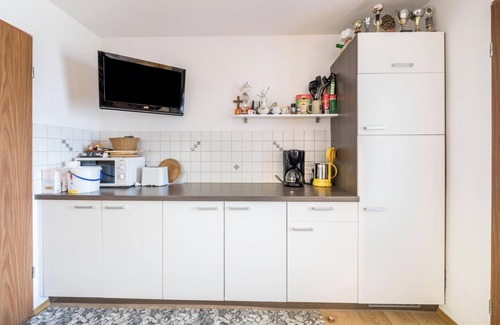 Stummerberg Apartment | Holiday Apartment "Zillertalblick" with Panorama Mountain View & Terrace