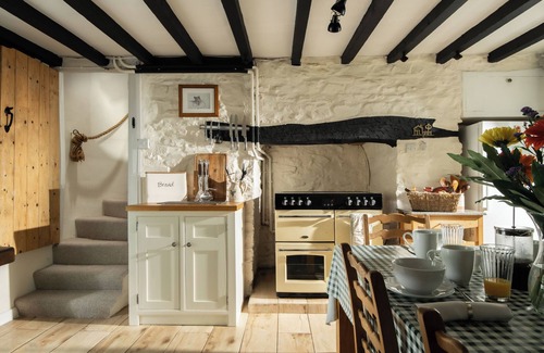 Brecon Cottage | Holiday Cottage with luxury hot tub sat in its own private woodland in Brecon.