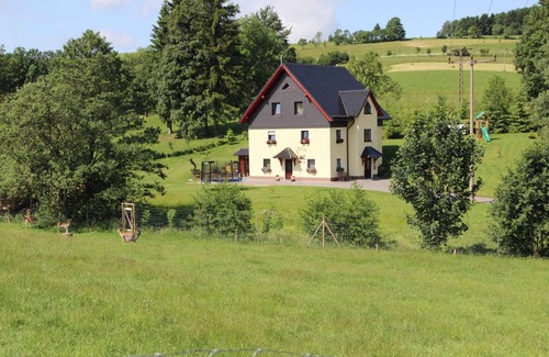 Dorfchemnitz Apartment | Holiday apartment with use of pool