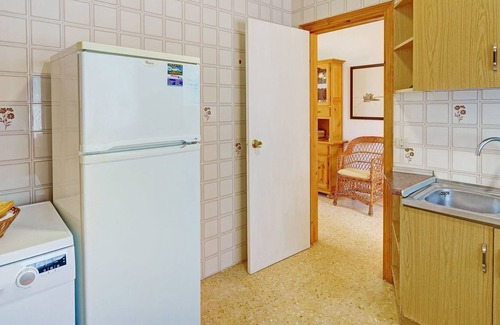 San Miguel de Salinas House | Holiday Home in San Miguel de Salinas with Private Terrace