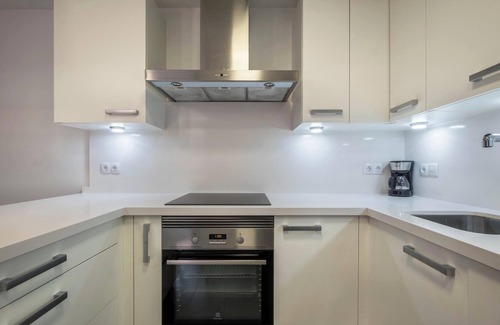 Santa Cruz de Tenerife Apartment | Holiday Apartment "Casa Tiago" with Air Conditioning and Wi-Fi