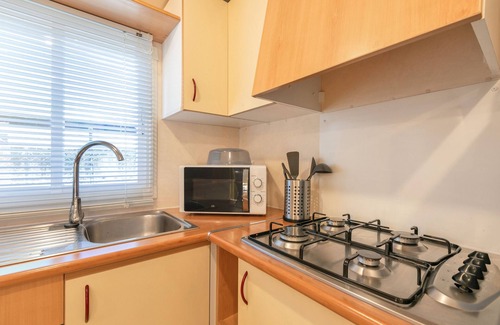 Candelaria House | Holiday Home 'Casa La Coqueta' with Shared Pool, Wi-Fi and Air Conditioning