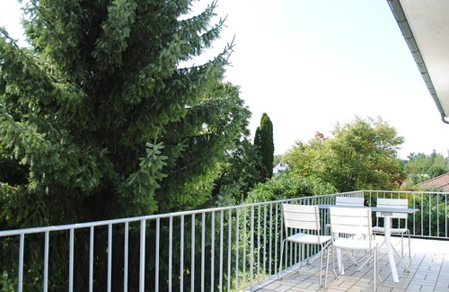Uhldingen-Muehlhofen Apartment | Holiday flat - 2 levels with garden view, balcony and WiFi