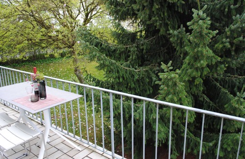 Uhldingen-Muehlhofen Apartment | Holiday flat - 2 levels with garden view, balcony and WiFi