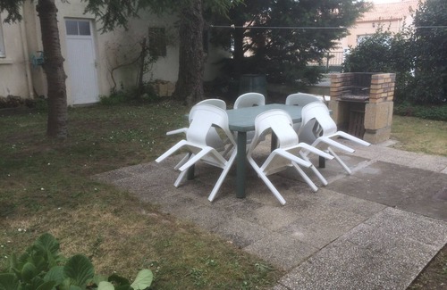 Tharon-Plage House | Holiday house for 2 to 10 persons Saint MIchel head chef