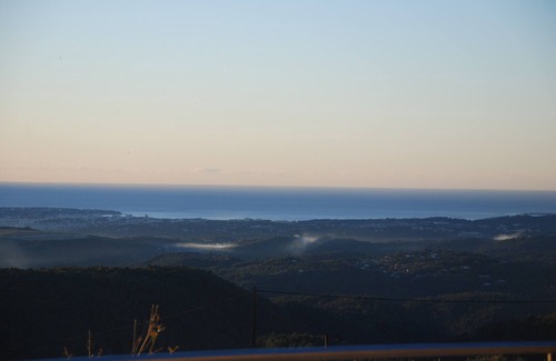 Tourrettes-sur-Loup House | Holiday Guest House, Recent, Infinity pool, sea view,Tourrettes sur Loup/Vence