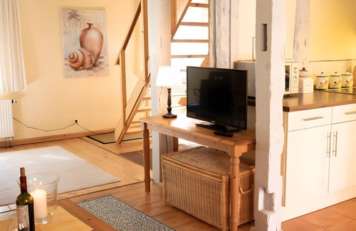 Abbendorf House | Holiday Home 'Altes Nachtwächterhaus' with Private Terrace and Wi-Fi