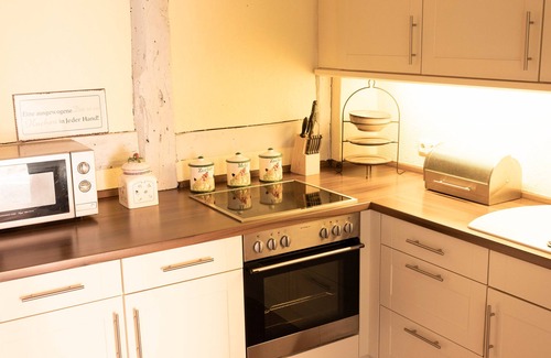Abbendorf House | Holiday Home 'Altes Nachtwächterhaus' with Private Terrace and Wi-Fi