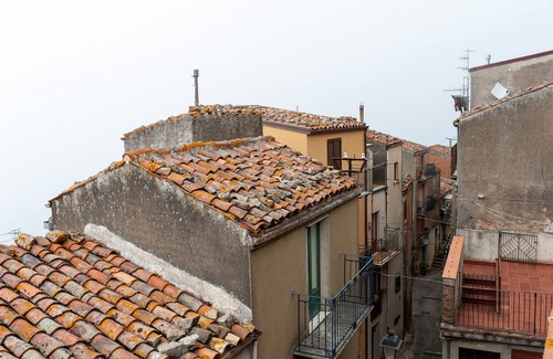 San Mauro Castelverde House | Holiday Home "Na Zia Pippina" with Sea View & Private Terrace