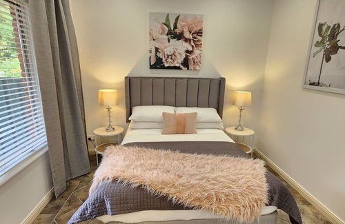 Hahndorf House | Holiday Haus Hahndorf - 4 BR, Fireplace, Free Parking, Wifi, Beautiful Garden!