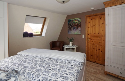 Cappel-Neufeld House | Holiday home for 6 guests with 75m² in Wurster North Sea Coast (157267)