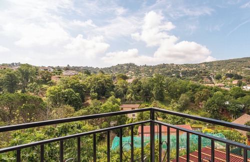 Mont Barbat House | Holiday Home 'Vila Maria - Entre Mar Y Montaña' with Private Pool and Wi-Fi