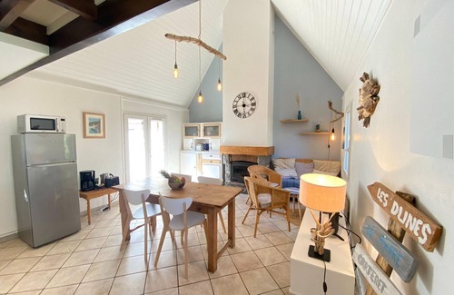 Barneville-Carteret House | Holiday Home in Carteret near Dunes & Beach