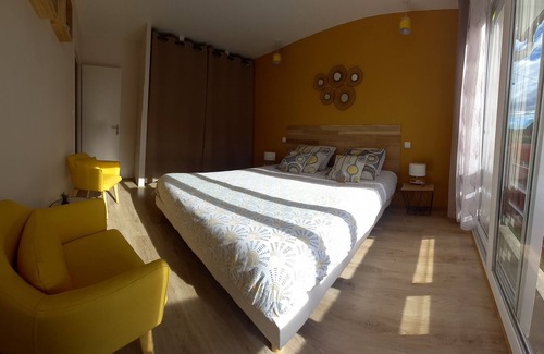 Saint-Pe-de-Bigorre House | Holiday Home "Gite de Peggy et Sylvain" with Mountain View, Garden & Wi-Fi
