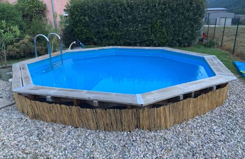 Serrieres-de-Briord House | Holiday Home 'De Violette' with Mountain View, Private Pool and Wi-Fi