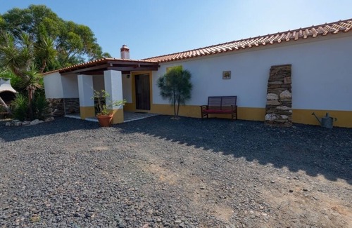 Santiago do Cacem House | Holiday home for 2 people. Rest, nature, beach, sea and sun!